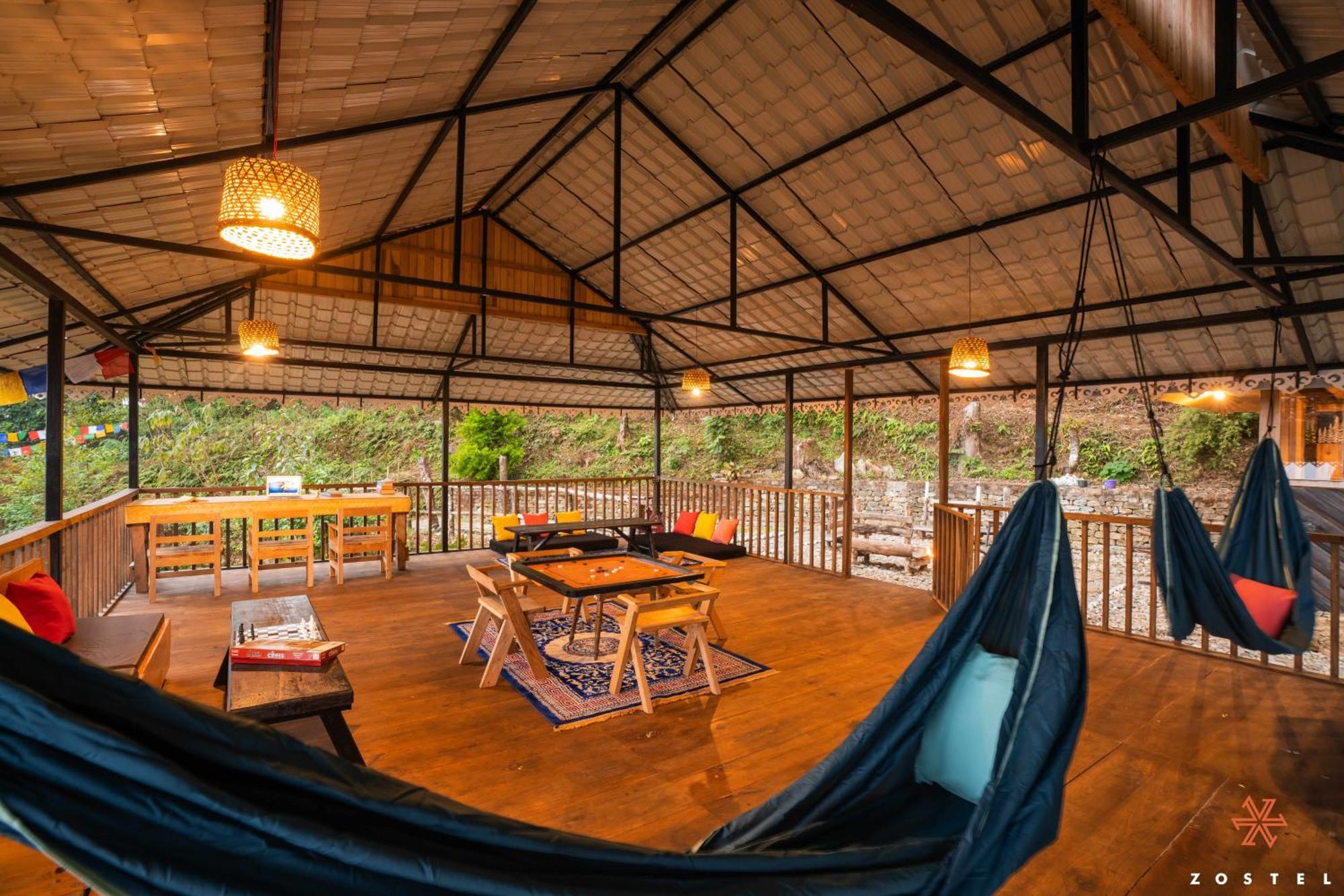 Hostel Zostel Rinchenpong Exteriér fotografie
